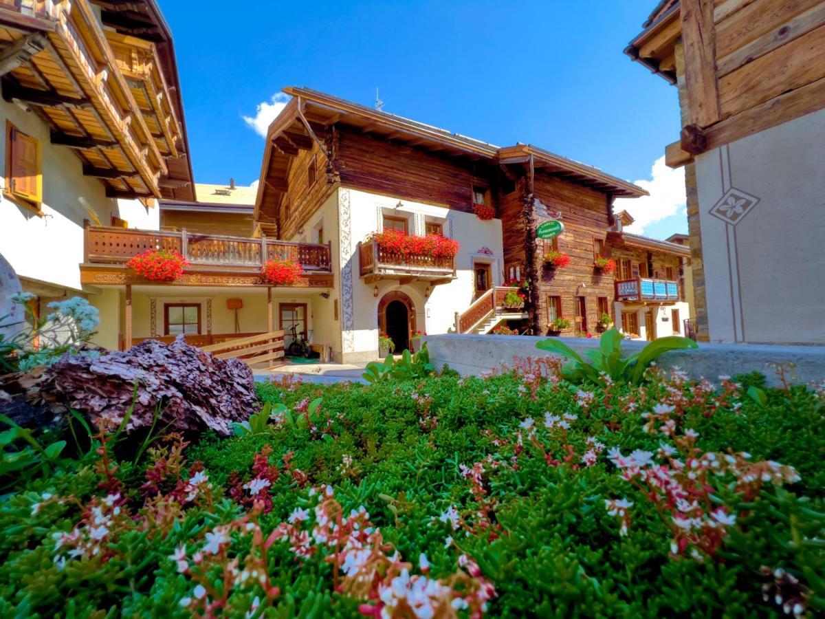 Hotel Garni Francescato à Livigno Extérieur photo