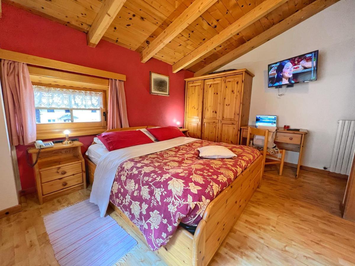 Hotel Garni Francescato à Livigno Extérieur photo