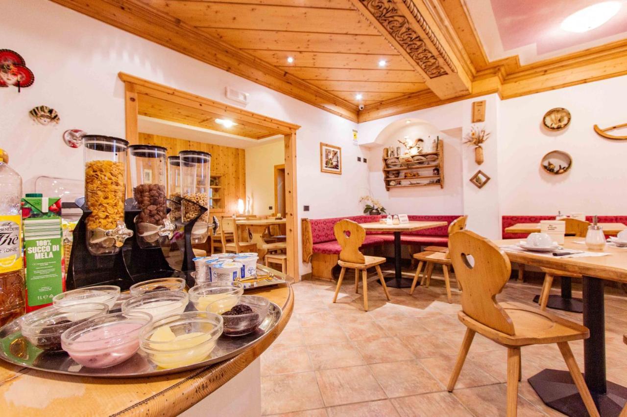 Hotel Garni Francescato à Livigno Extérieur photo