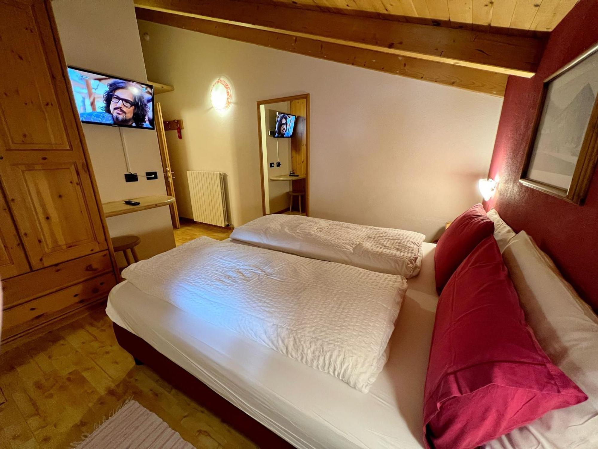 Hotel Garni Francescato à Livigno Extérieur photo