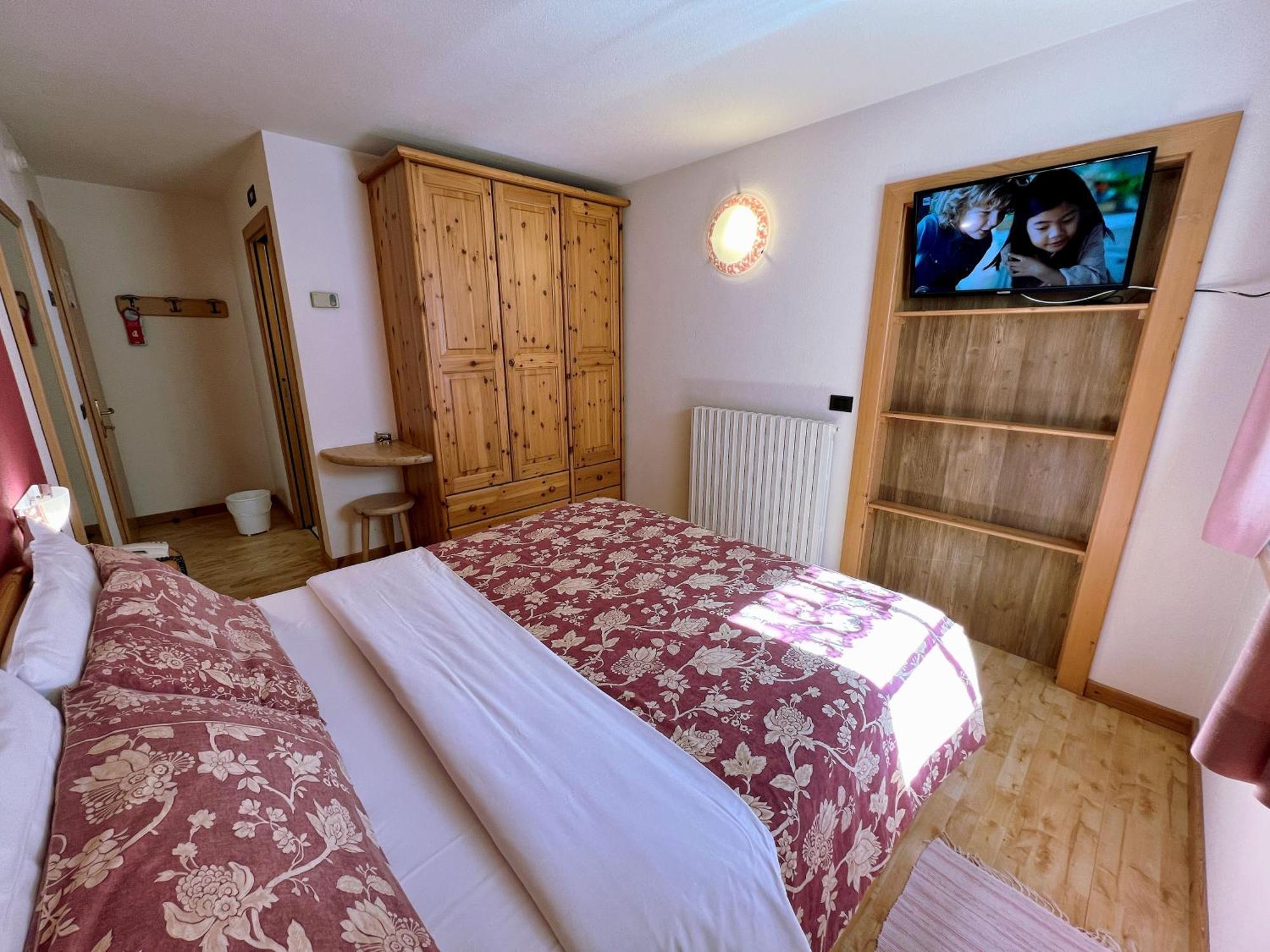 Hotel Garni Francescato à Livigno Extérieur photo